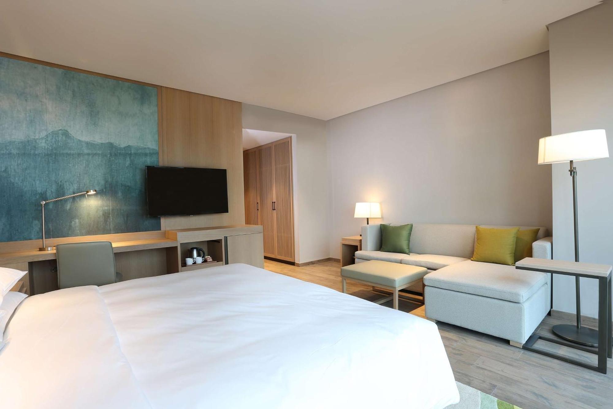 Hyatt Place Sanya City Center Exterior photo